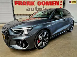 Grijs Gebruikt 2024 Audi A3 Competition Hatchback | € 38.450 (Eerlijke prijs)