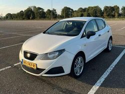 Wit Gebruikt 2008 Seat Ibiza Reference MPV | € 1.200 (Eerlijke prijs)