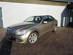 Beige Gebruikt 2011 Mercedes C180 Business Sedan | € 5.185 (Eerlijke prijs)