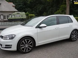 Wit Gebruikt 2017 VW Golf VII Highline Hatchback | € 13.400 (Eerlijke prijs)