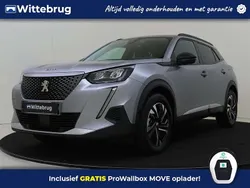 Grijs, metallic lak Gebruikt 2022 Peugeot e-2008 Allure SUV | € 19.925 (Goede deal)