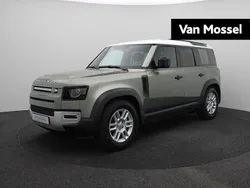 Pangea green (licht groen)khaki/ebony resist seats with ebony interior Gebruikt 2025 Land Rover Defender S SUV | € 92.780 (Eerlijke prijs)