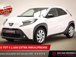 Wit Gebruikt 2022 Toyota Aygo Hatchback | € 17.595 (Eerlijke prijs)