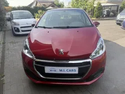 Rood Gebruikt 2018 Peugeot 208 Allure Hatchback | € 6.500 (Goede deal)