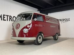 Rood Gebruikt 1967 VW T1 Van | € 46.500