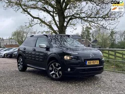 Zwart Gebruikt 2017 Citroën C4 Cactus Rip Curl Hatchback | € 7.975 (Eerlijke prijs)