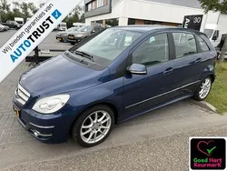 Blauw Gebruikt 2010 Mercedes B180 Business MPV | € 4.949 (Goede deal)