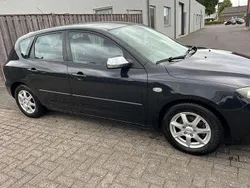 Zwart Gebruikt 2004 Mazda 3 Touring Hatchback | € 1.650 (Eerlijke prijs)