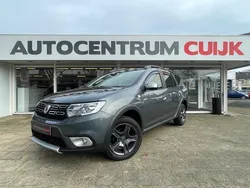 Grijs Gebruikt 2017 Dacia Logan MCV Stepway MPV | € 8.450 (Eerlijke prijs)