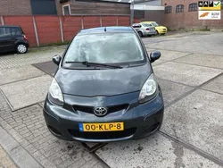 Grijs Gebruikt 2010 Toyota Aygo Comfort Hatchback | € 2.299 (Eerlijke prijs)