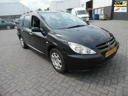 Zwart Gebruikt 2003 Peugeot 307 Stationwagen | € 600 (Eerlijke prijs)