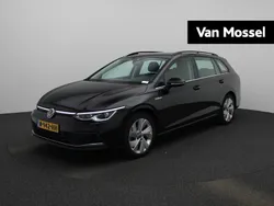 Zwart Gebruikt 2021 VW Golf VIII Style Stationwagen | € 24.900 (Eerlijke prijs)