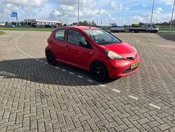 Rood Gebruikt 2007 Toyota Aygo Hatchback | € 2.200 (Goede deal)