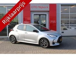 Grijs Gebruikt 2024 Toyota Yaris Executive Hatchback | € 27.400 (Eerlijke prijs)