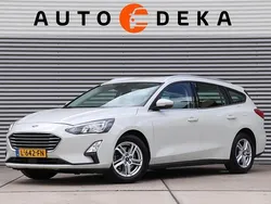 Beige, metallic lak Gebruikt 2021 Ford Focus Business Edition Stationwagen | € 7.950 (Goede deal)