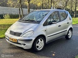Grijs Gebruikt 2003 Mercedes A140 Elegance MPV | € 2.199 (Eerlijke prijs)