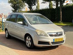 Grijs Gebruikt 2006 Opel Zafira Executive MPV | € 1.450 (Goede deal)