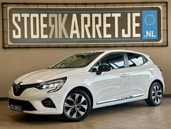 Wit Gebruikt 2022 Renault Clio V Techno Hatchback | € 14.650 (Eerlijke prijs)
