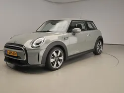 Grijs Gebruikt 2021 Mini ONE Hatchback | € 19.900 (Eerlijke prijs)