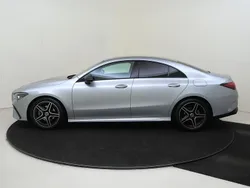 Grijs Gebruikt 2024 Mercedes CLA180 AMG line Sedan | € 39.945 (Eerlijke prijs)