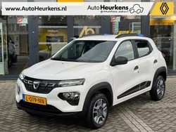 Wit Gebruikt 2021 Dacia Spring Comfort Hatchback | € 11.640 (Eerlijke prijs)
