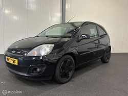 Zwart Gebruikt 2006 Ford Fiesta Futura Hatchback | € 945 (Eerlijke prijs)