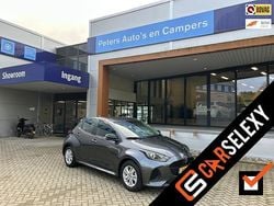 Grijs Gebruikt 2025 Mazda 2 Center-Line Hatchback | € 22.990 (Eerlijke prijs)