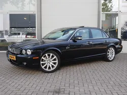 Zwart, metallic lak Gebruikt 2008 Jaguar XJ Executive Sedan | € 19.950 (Eerlijke prijs)