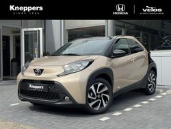 Beige Nieuw 2025 Toyota Aygo Pulse Hatchback | € 23.689 (Iets duurder)