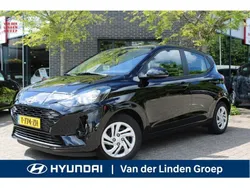 Zwart metallic Gebruikt 2023 Hyundai i10 Comfort Hatchback | € 16.450 (Eerlijke prijs)
