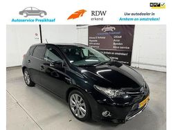 Zwart Gebruikt 2013 Toyota Auris Hatchback | € 9.995 (Eerlijke prijs)