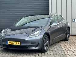 Grijs Gebruikt 2020 Tesla Model 3 Long Range AWD Sedan | € 19.243 (Goede deal)