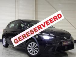 Zwart Gebruikt 2023 Seat Ibiza Style Hatchback | € 17.945 (Eerlijke prijs)