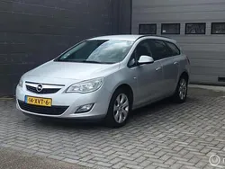 Grijs Gebruikt 2012 Opel Astra Cosmo Stationwagen | € 4.250 (Goede deal)