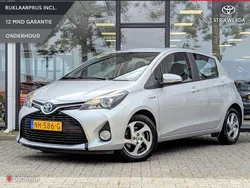 Grijs, metallic lak Gebruikt 2016 Toyota Yaris Hybrid Limited Hatchback | € 13.995 (Eerlijke prijs)