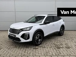Zwart Gebruikt 2024 Peugeot 2008 Allure SUV | € 27.940 (Eerlijke prijs)