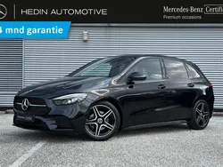 Zwart Gebruikt 2022 Mercedes B180 Business MPV | € 32.900 (Iets duurder)