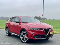 Rood Gebruikt 2023 Alfa Romeo Tonale SUV | € 36.500
