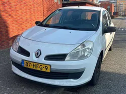 Wit Gebruikt 2008 Renault Clio II Authentique Hatchback | € 1.500 (Goede deal)