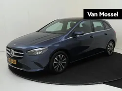 Blauw Gebruikt 2019 Mercedes B180 Business MPV | € 27.935 (Duur)