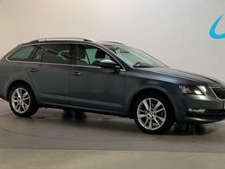 Grijs Gebruikt 2020 Skoda Octavia Business Line Stationwagen | € 18.900 (Goede deal)