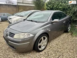 Grijs Gebruikt 2005 Renault Mégane Cabriolet Authentique Cabriolet | € 2.800 (Eerlijke prijs)