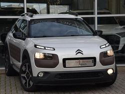 Wit Gebruikt 2015 Citroën C4 Cactus PureTech Hatchback | € 6.499 (Eerlijke prijs)