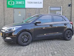 Zwart Gebruikt 2017 Hyundai i20 Comfort Hatchback | € 11.650 (Eerlijke prijs)