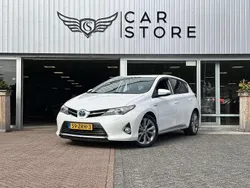 Wit Gebruikt 2013 Toyota Auris Hybrid Hatchback | € 9.450 (Eerlijke prijs)