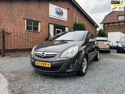 Grijs Gebruikt 2012 Opel Corsa Edition Hatchback | € 2.650 (Goede deal)