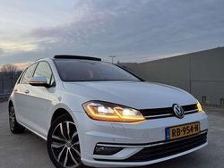 Wit Gebruikt 2017 VW Golf VII Highline Stationwagen | € 18.000 (Iets duurder)