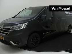 Zwart Gebruikt 2023 Renault Trafic Van | € 24.230 (Eerlijke prijs)