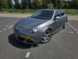 Grijs Gebruikt 2011 Alfa Romeo Giulietta Hatchback | € 7.500 (Super prijs)