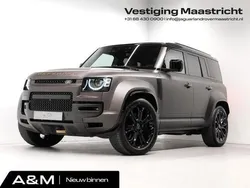 Bruin Nieuw 2025 Land Rover Defender SUV | € 284.705